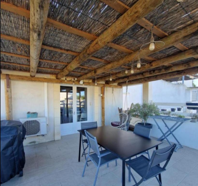 Les Maisons Du Paty Arlés Exterior foto