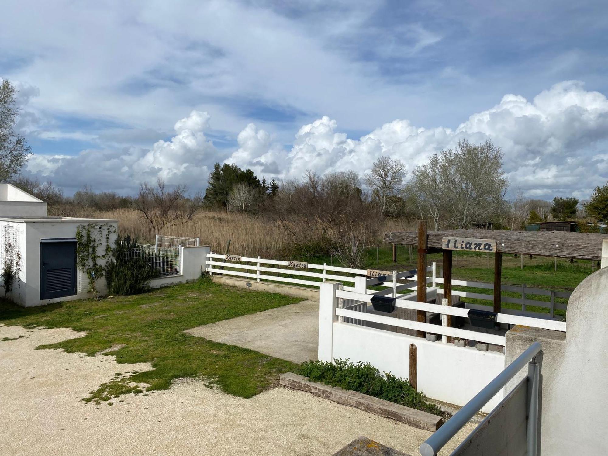 Les Maisons Du Paty Arlés Exterior foto