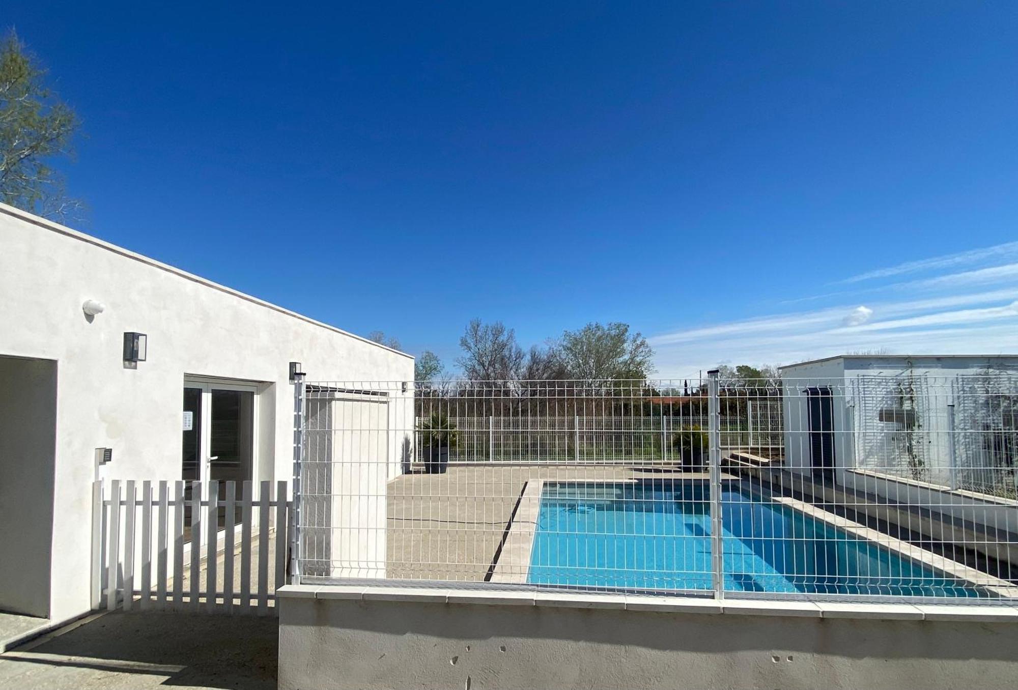 Les Maisons Du Paty Arlés Exterior foto